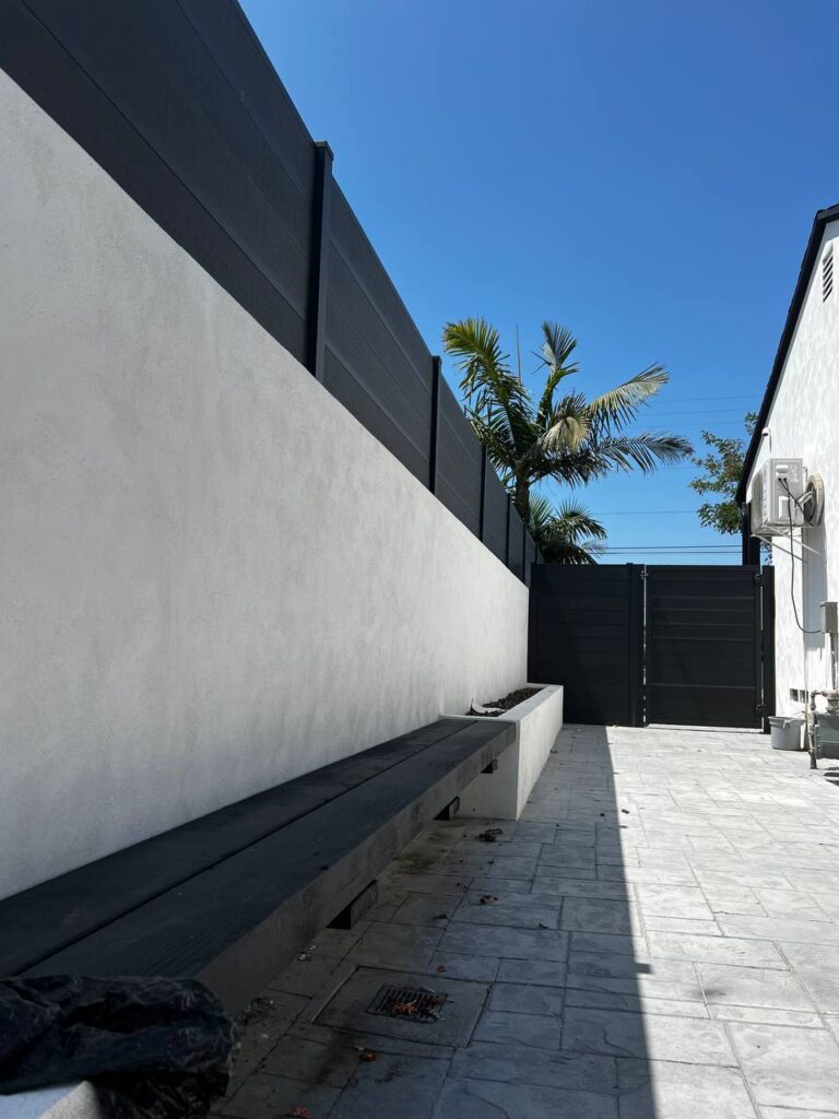 Top-Rated Calabasas Fence Company โ Quality You Can Trust